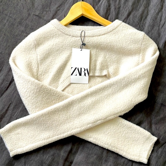 COPY - Zara cropped sweater - Picture 4 of 5